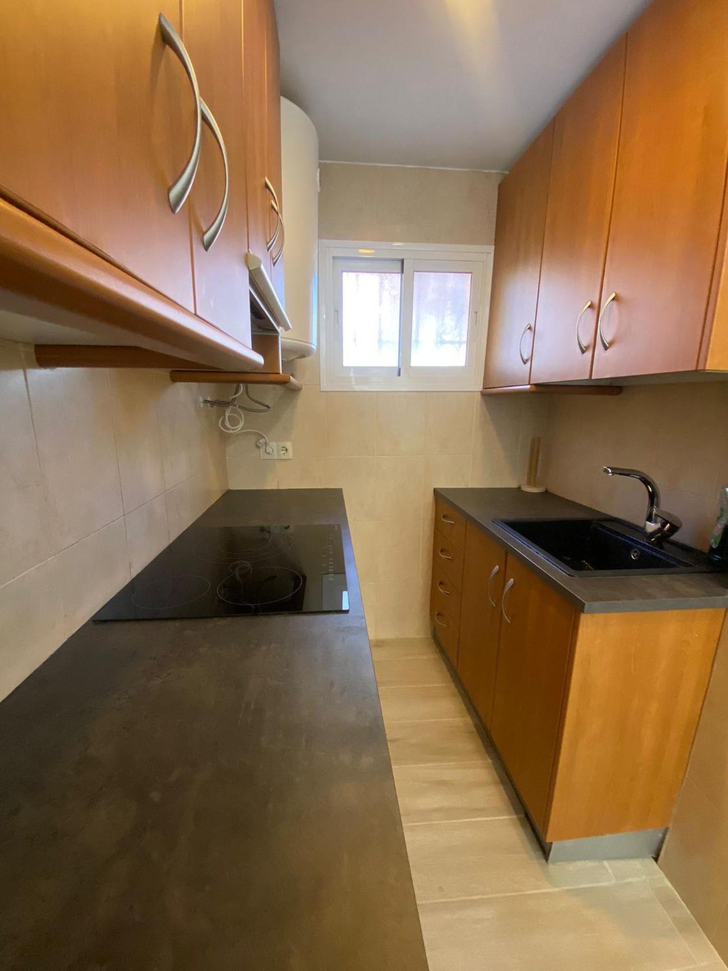 Estudio Con Piscina Y Parking, Playa A 4 Min A Pie, Tren A 2 Min فوينخيرولا المظهر الخارجي الصورة